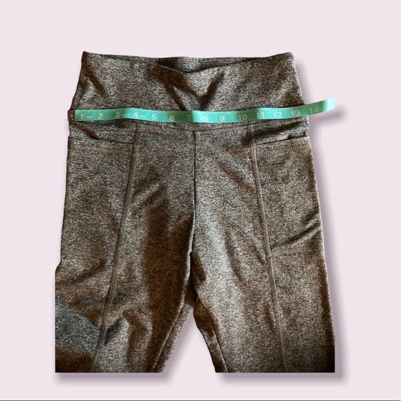 Express High Waisted Heathered Patch Pocket Leggings - Picture 5 of 7